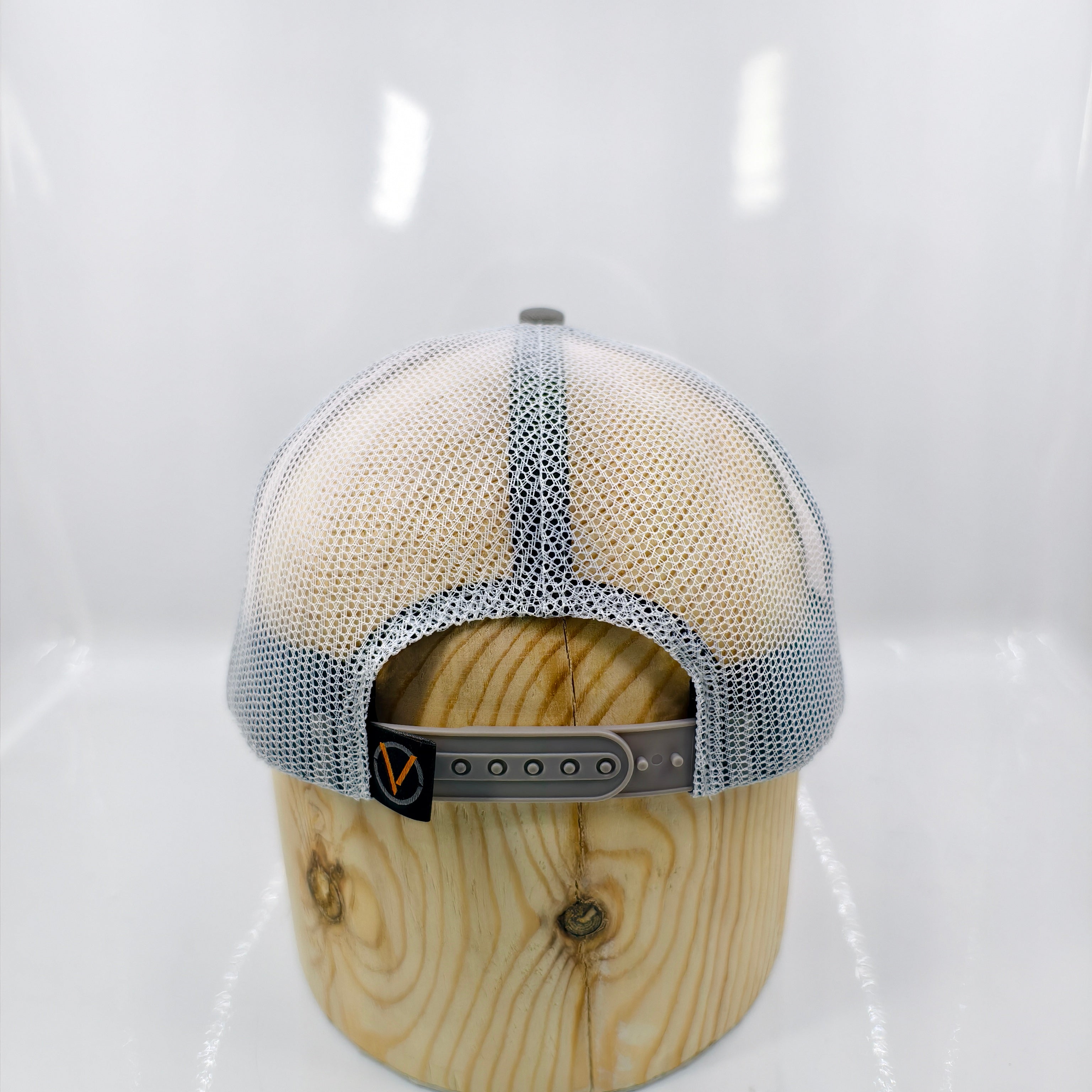 Badge Trucker - Gray & White (EVO)